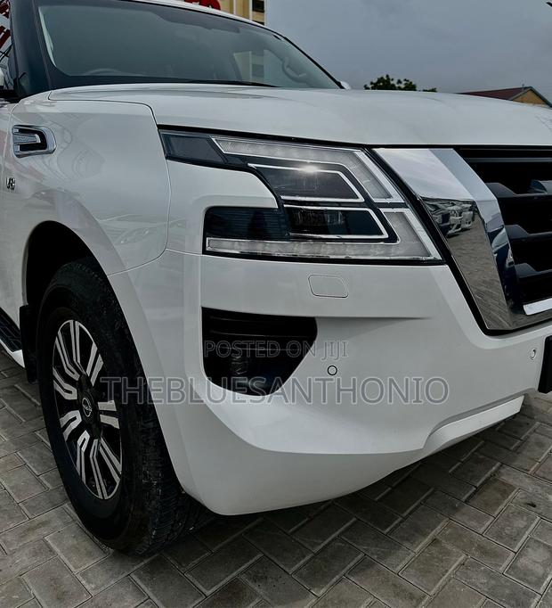 Nissan Patrol 2022 White