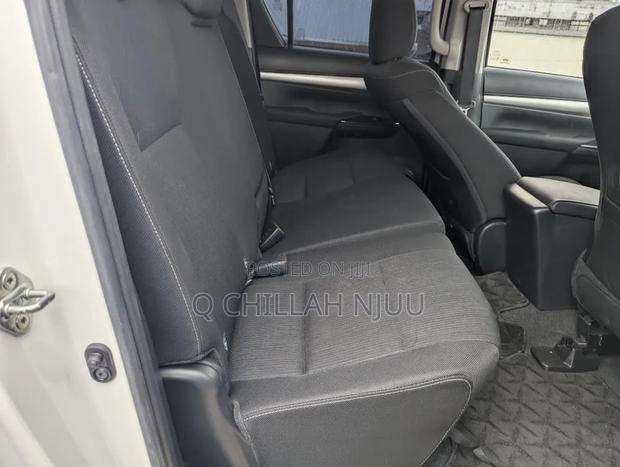 Toyota Hilux 2019 White