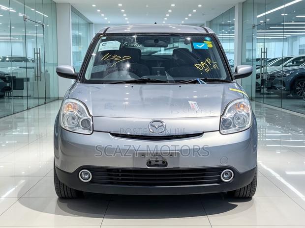 Mazda Verisa 2004 Silver