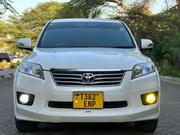 Toyota Vanguard 2012 White for sale