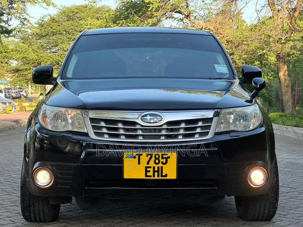 Subaru Forester 2011 Black
