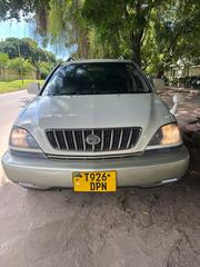 Toyota Harrier 2005 White for sale