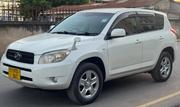 Toyota RAV4 2.5 2011 White for sale