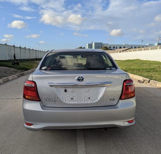 Toyota Axio 2016 Silver