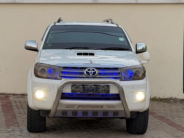 Toyota Fortuner 2016 White
