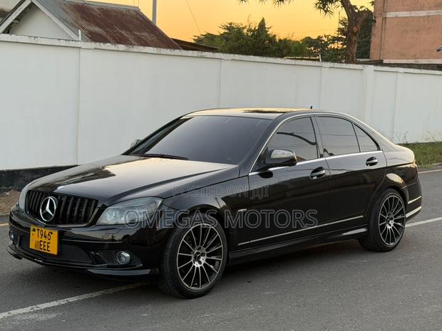 Mercedes-Benz C200 2008 Black
