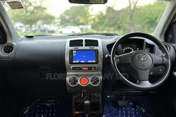 Toyota IST 2007 White