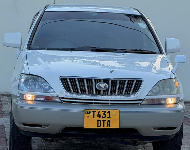 Toyota Harrier 2001
