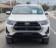 Toyota Hilux 2018 White for sale
