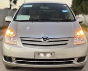 Toyota Wish 2003 Gold for sale