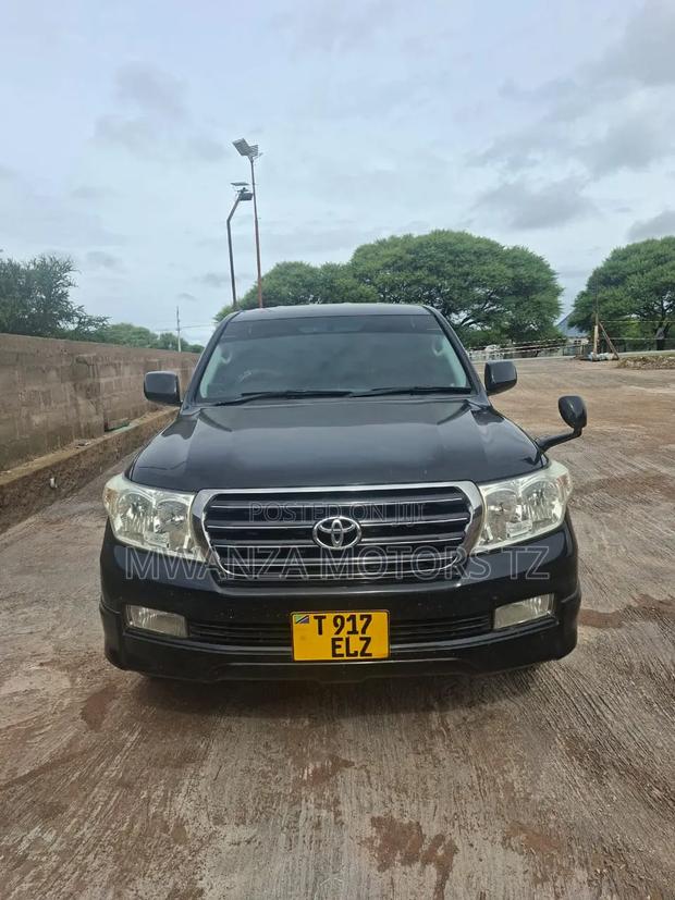 Toyota Land Cruiser 2013 Black