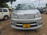 Toyota Noah 2006 Silver for sale