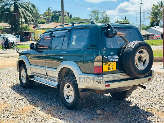 Toyota Land Cruiser Prado 1998 Green