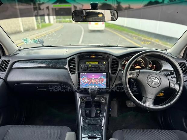 Toyota Kluger 2004 Black