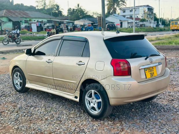 Toyota Allex 2003 Gold
