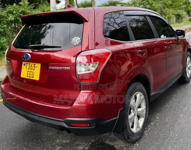Subaru Forester 2.5i Limited PZEV 4dr SUV AWD (2.5L 4cyl CVT) 2015 Red