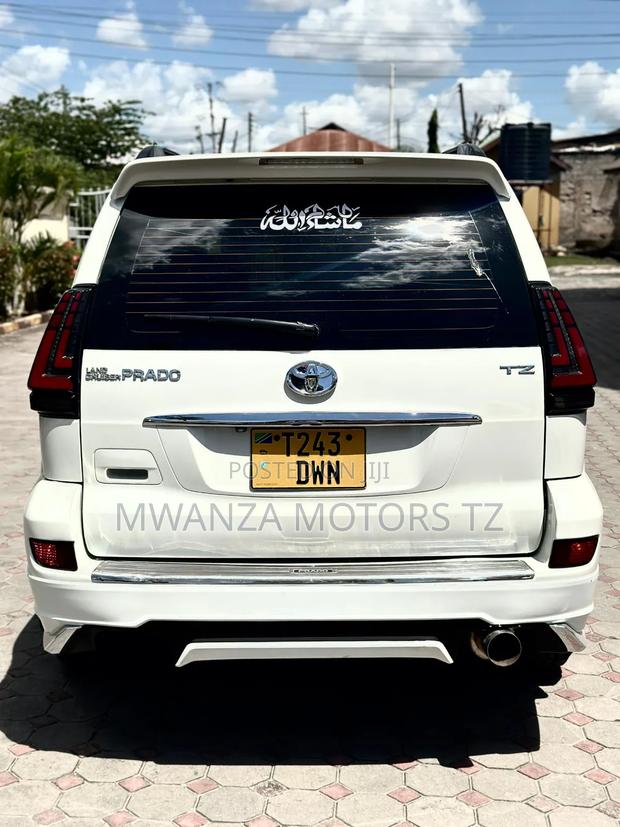 Toyota Land Cruiser Prado 2008 White