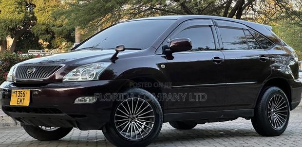 Toyota Harrier 2005 Maroon