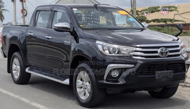 Toyota Hilux 2018 Black