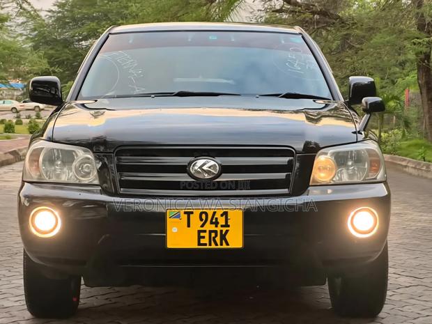 Toyota Kluger 2006