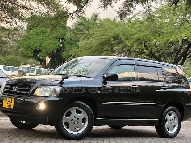 Toyota Kluger 2006