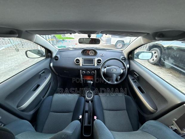 Toyota IST 2006 White