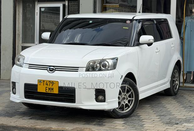 Toyota Corolla Rumion 2007 White