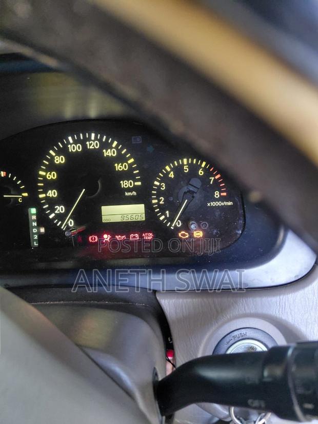 Toyota Harrier 2000 Beige