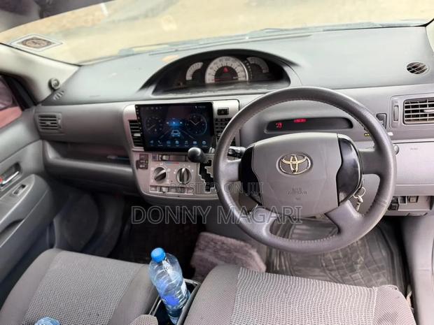 Toyota Raum 2005 Blue