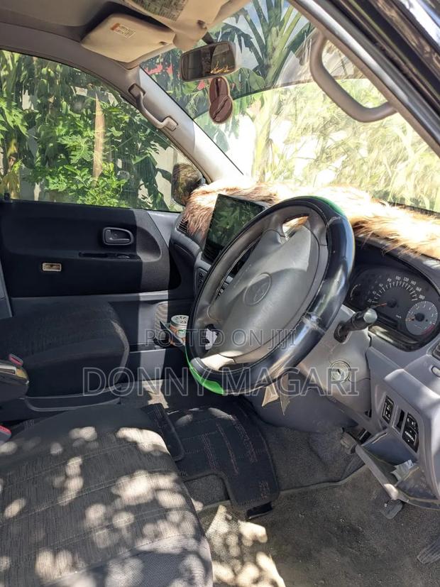 Toyota Noah 2001 Black