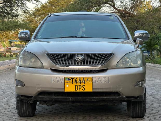 Toyota Harrier 2006 Gold