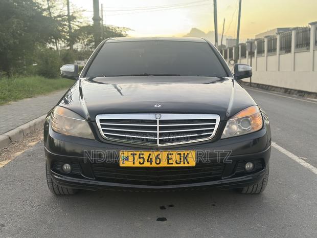 Mercedes-Benz C-Class 2011 Black