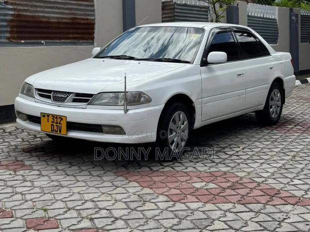 Toyota Carina 2001 White