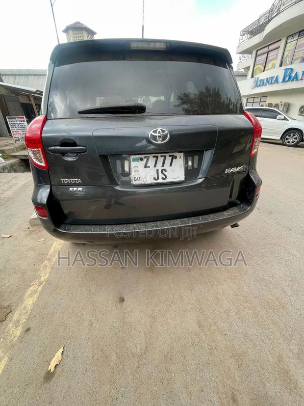 Toyota RAV4 2.2 D-4D 2008 Blue