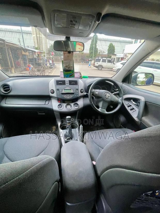 Toyota RAV4 2.2 D-4D 2008 Blue