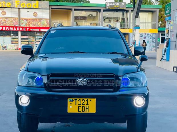 Toyota Kluger 2005 Black
