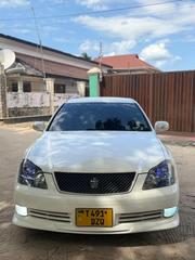 Toyota Crown 2006 White for sale