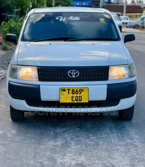 Toyota Probox 2006 White