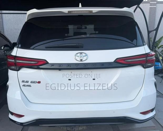 New Toyota Fortuner 2025 White