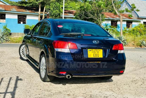 Subaru Legacy 2009 Blue