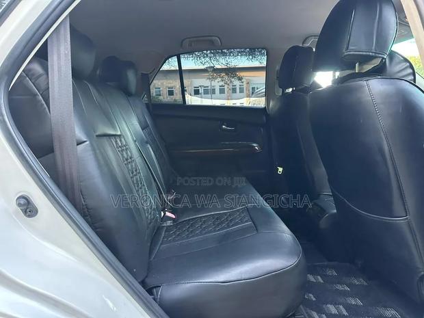 Toyota Harrier 2005 White