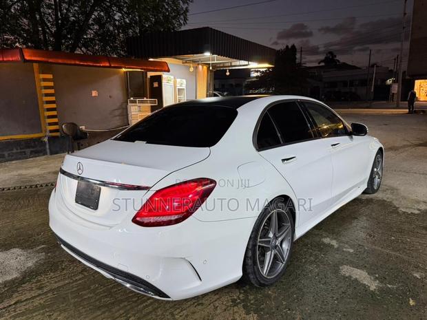 Mercedes-Benz C200 2015 Pearl