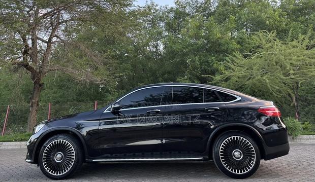 Mercedes-Benz GLC-Class 2017 Black