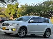 Toyota Vanguard 2012 White for sale