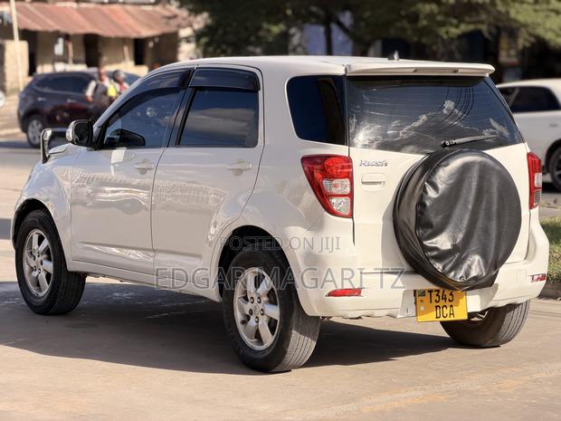Toyota Rush 2008 White