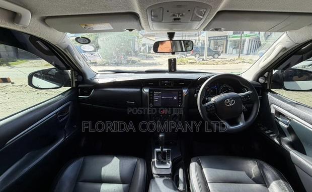 Toyota Fortuner 2022 White