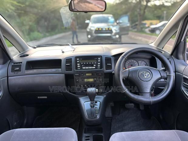 Toyota Corolla Spacio 2005 Silver