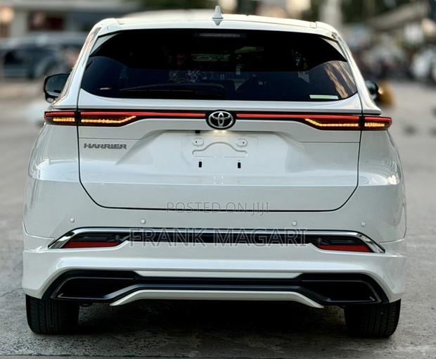 Toyota Harrier 2021 White