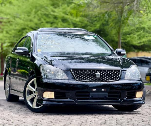 Toyota Crown 2006 Black