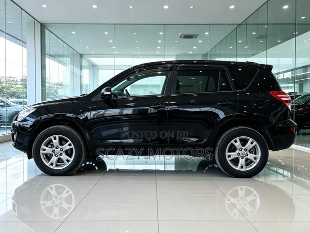 Toyota RAV4 2011 Black